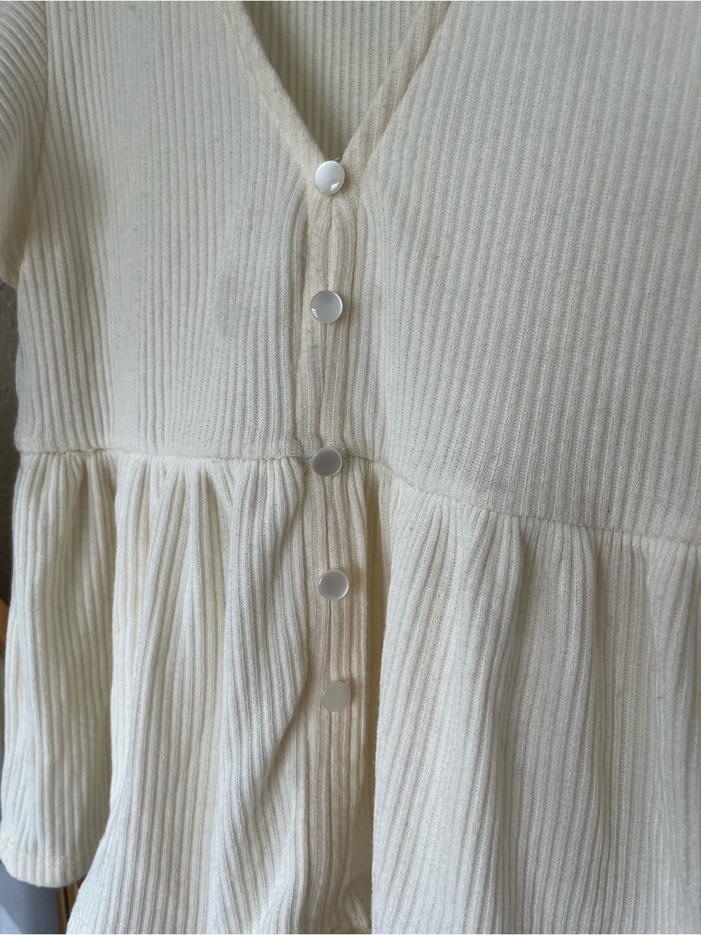 Altar’s State Cream Ribbed Button Peplum Top - Picture 4 of 8